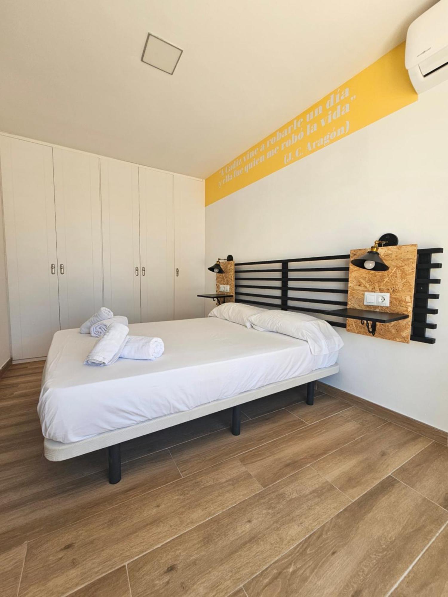 Planeta Cádiz Apartaments Esterno foto